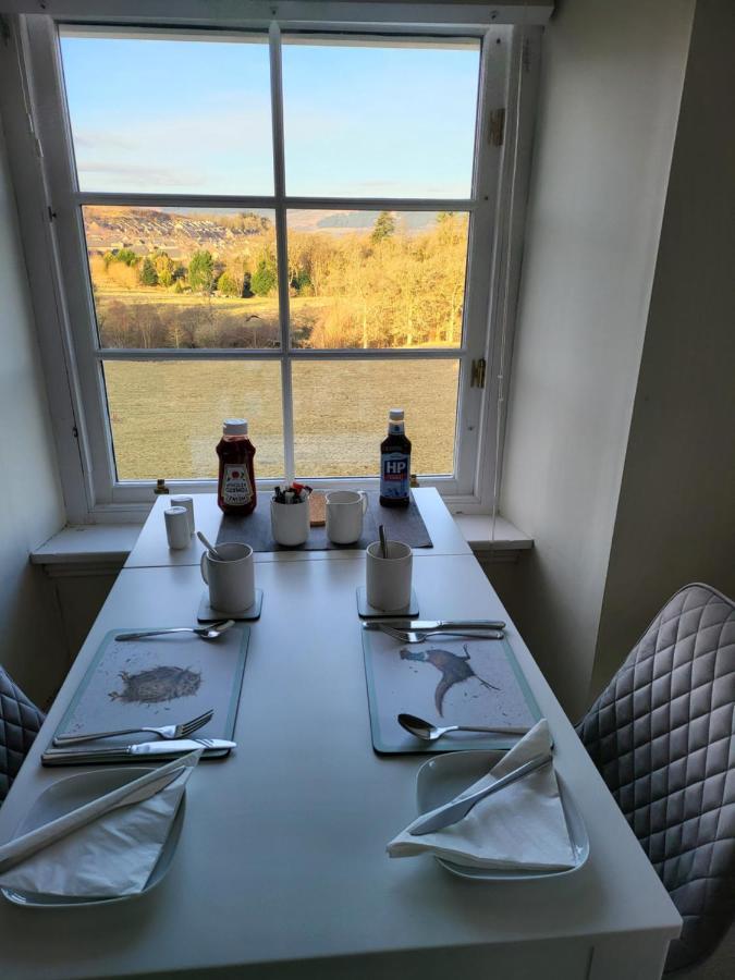 Langhouse Castle Bed And Breakfast Inverkip 外观 照片
